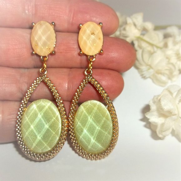 Pre-owned Earrings, Earrings, Yellow Green Gold Earrings, Green Earrings, 7675 - Picture 7 of 7